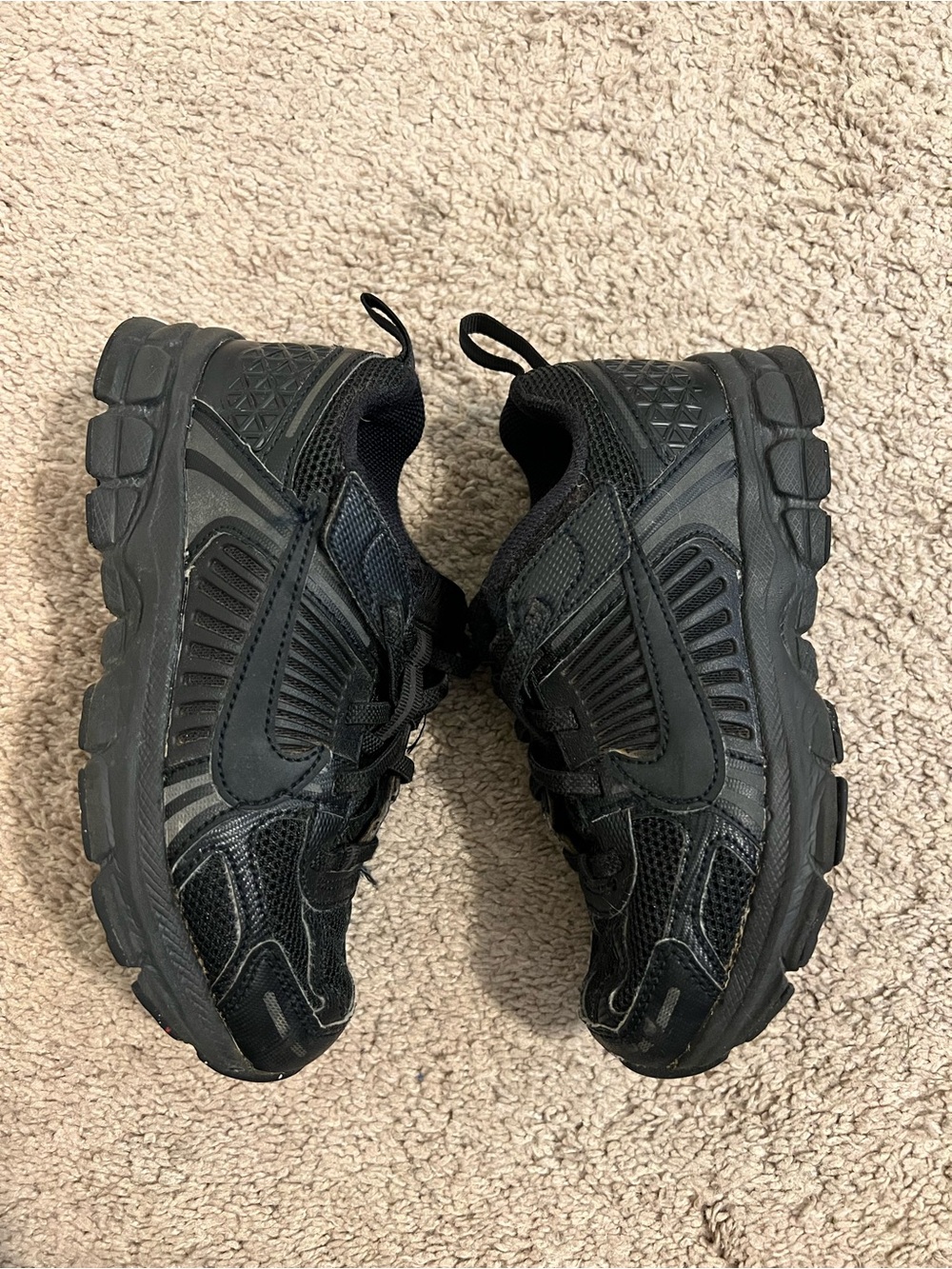 Kids Nike Vomero 5 Sneakers